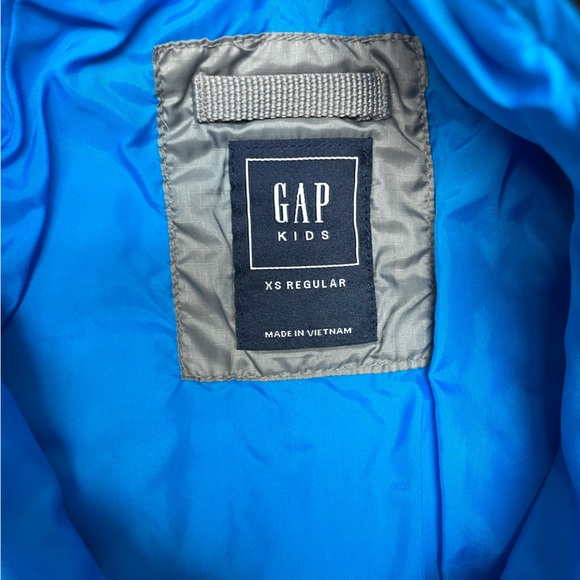 | GAP | kids puffer coat. Size XS. - Picture 4 of 4